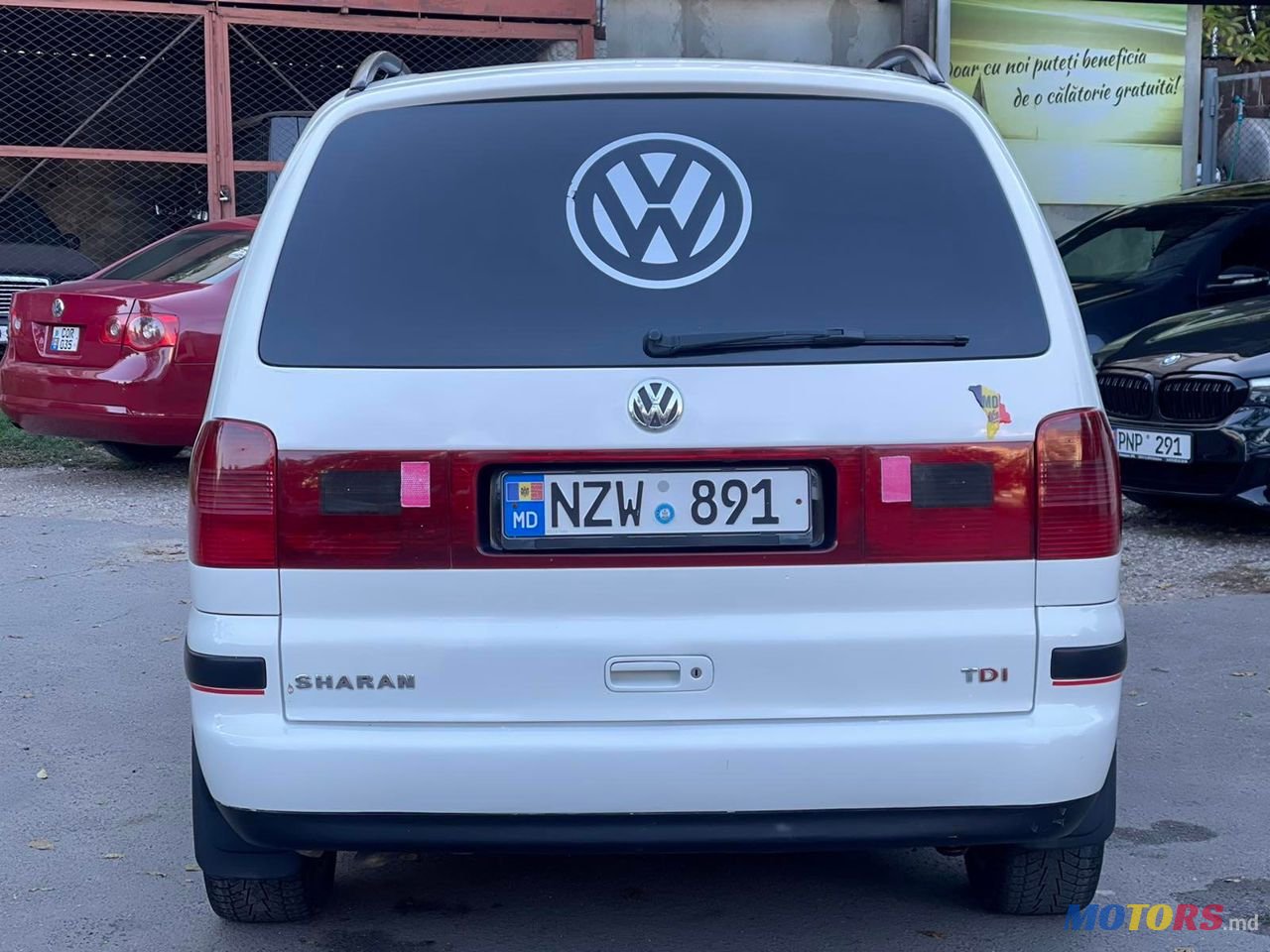 2002' Volkswagen Sharan photo #2