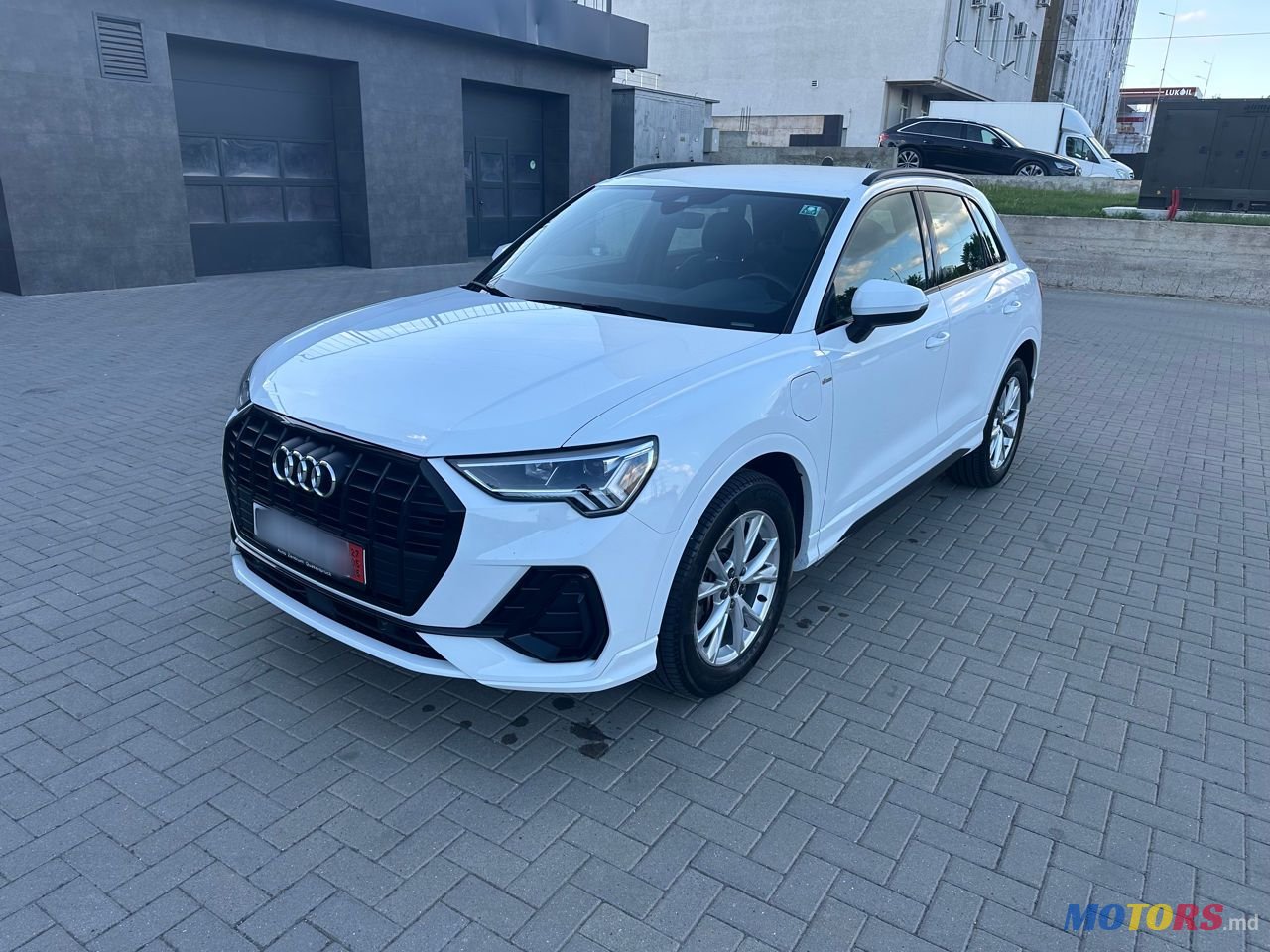 2021' Audi Q3 photo #1