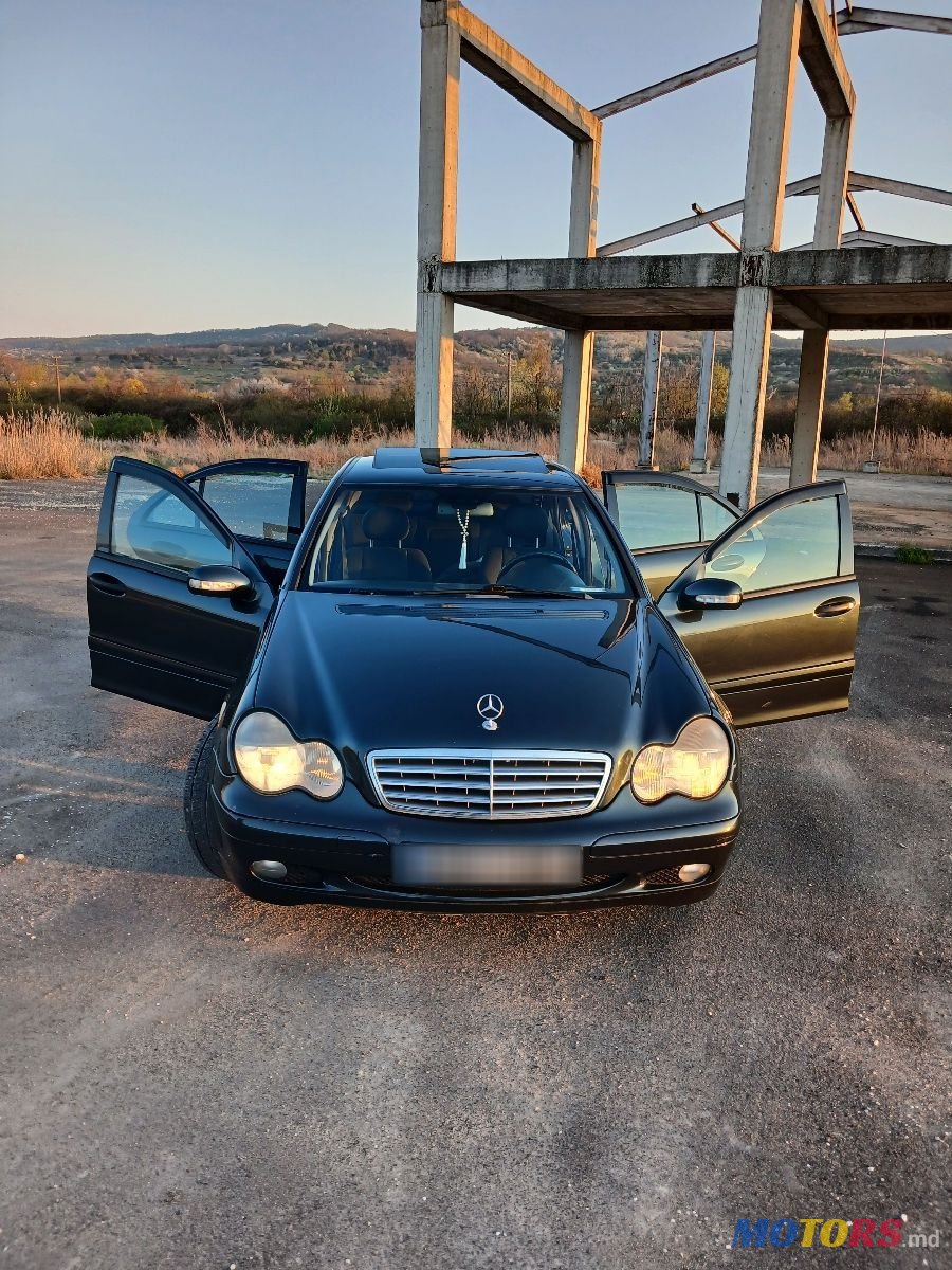 2001' Mercedes-Benz C-Class photo #3