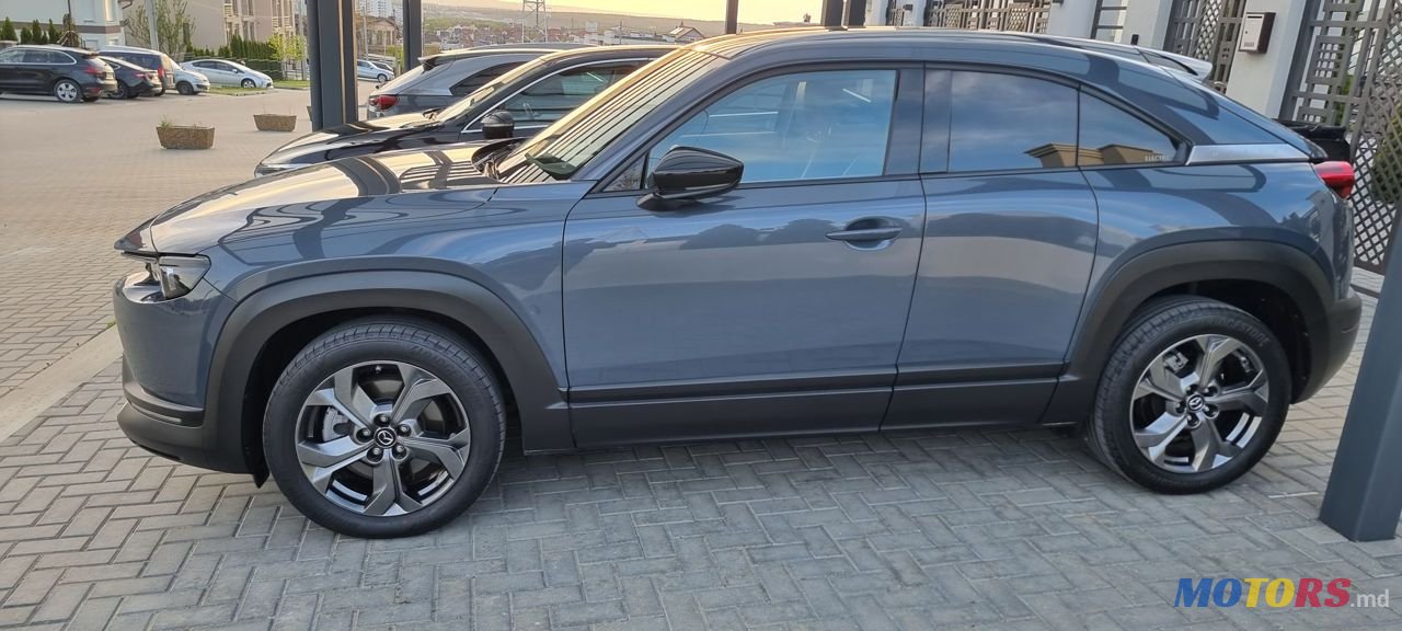 2020' Mazda MX-30 photo #4