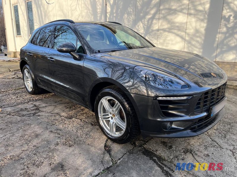 2016' Porsche Macan photo #3