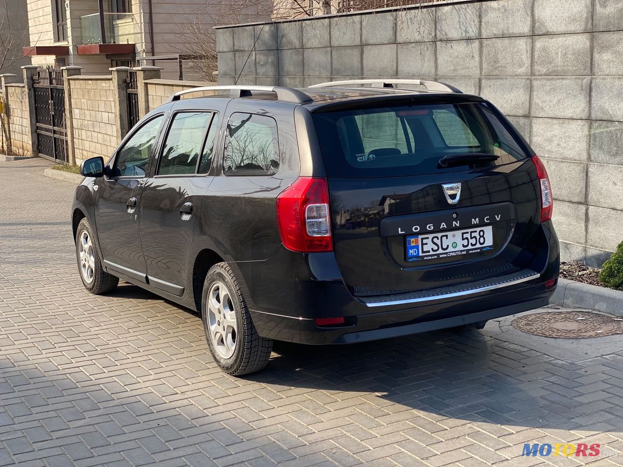2014' Dacia Logan Mcv photo #2