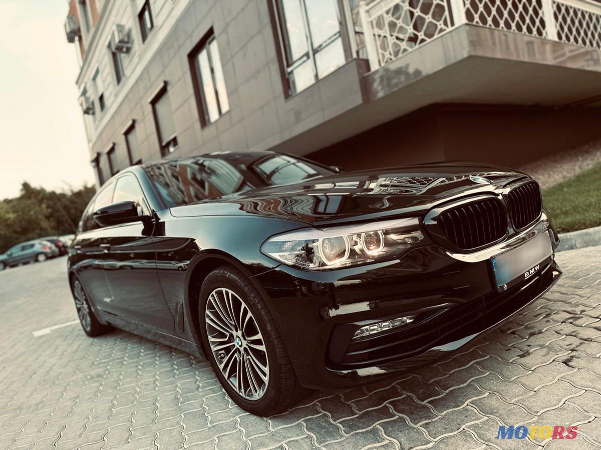 2017' BMW 5 Series photo #3