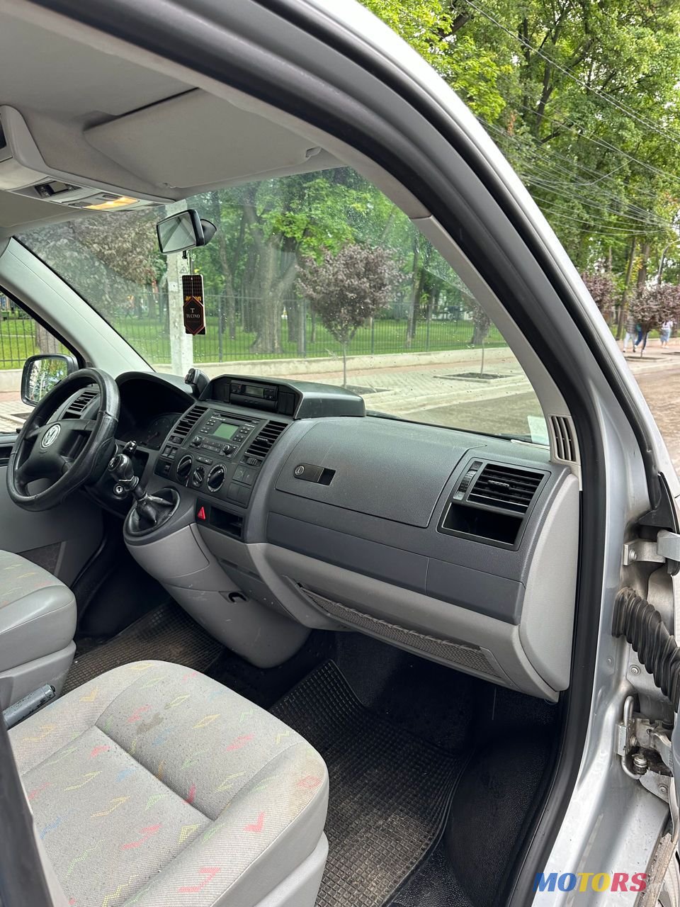 2005' Volkswagen Transporter photo #6