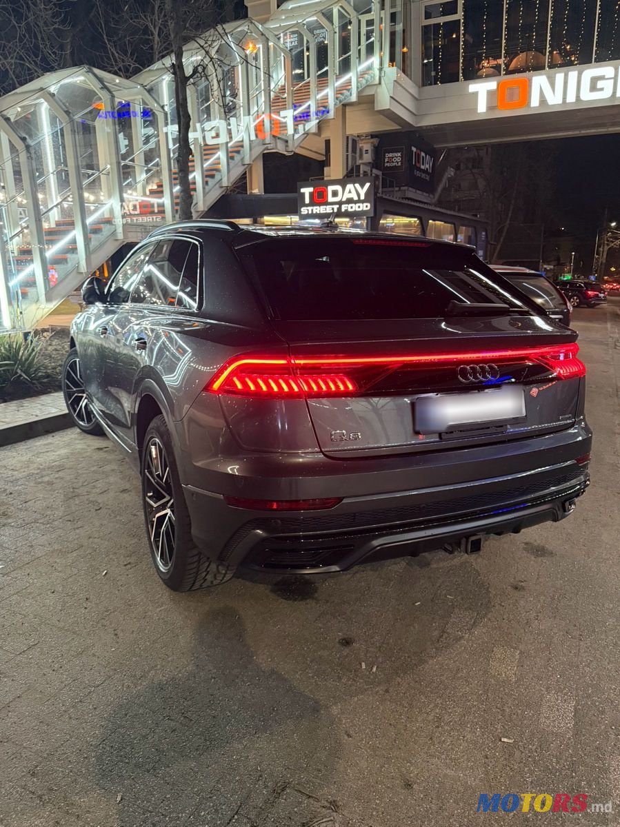 2019' Audi Q8 photo #2