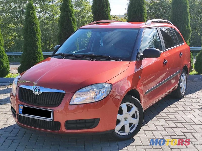 2009' Skoda Fabia photo #1