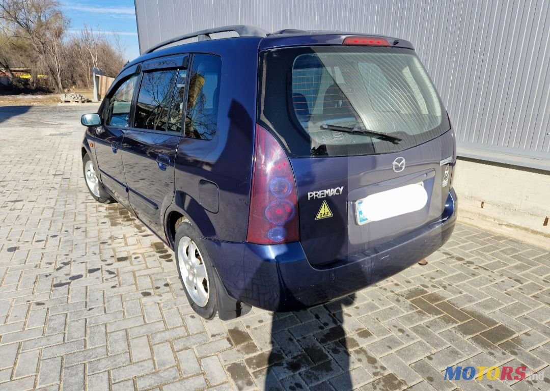 2002' Mazda Premacy photo #4