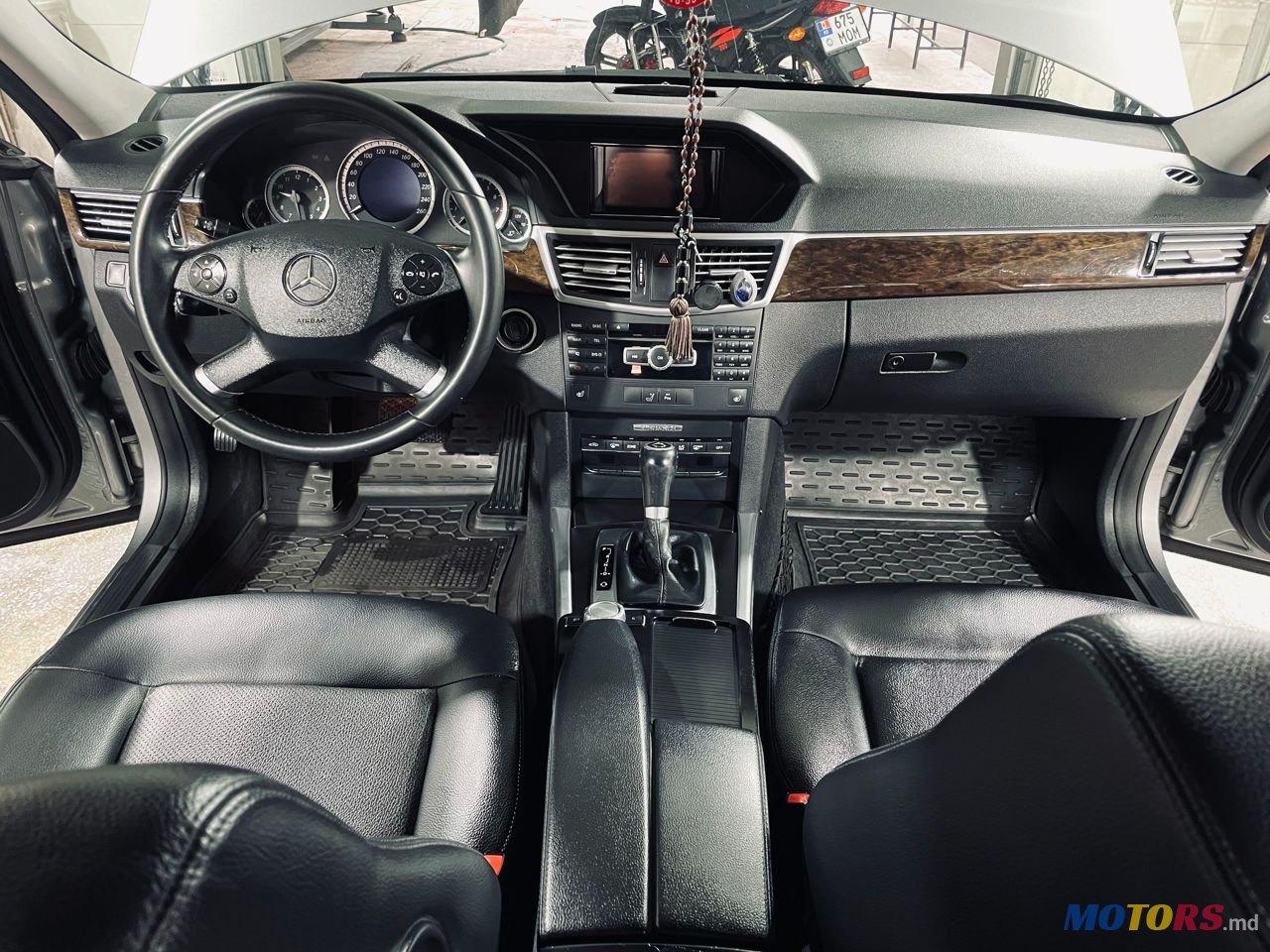 2012' Mercedes-Benz E Класс photo #6