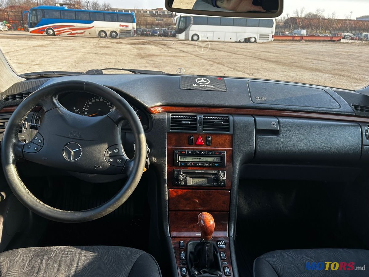 2000' Mercedes-Benz E-Class photo #5