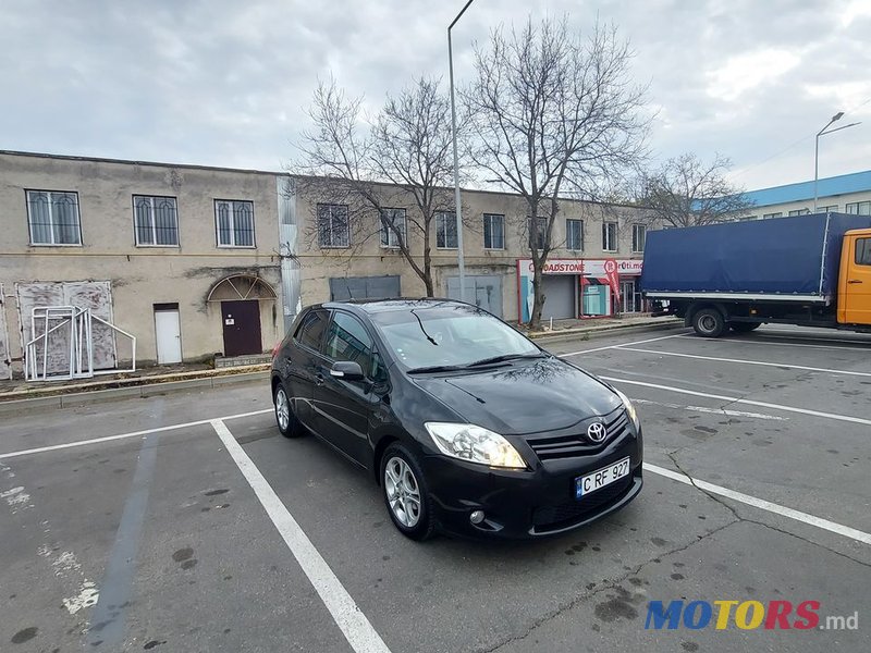 2010' Toyota Auris photo #1