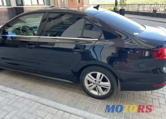 2013' Volkswagen Jetta photo #2