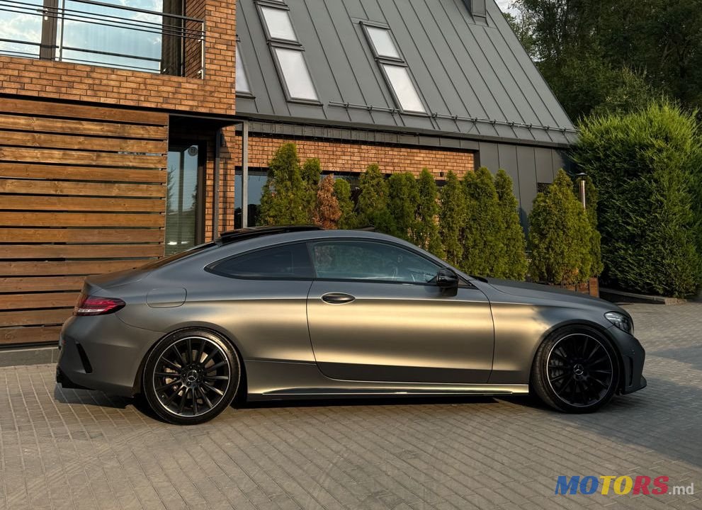 2019' Mercedes-Benz C-Class Amg photo #3