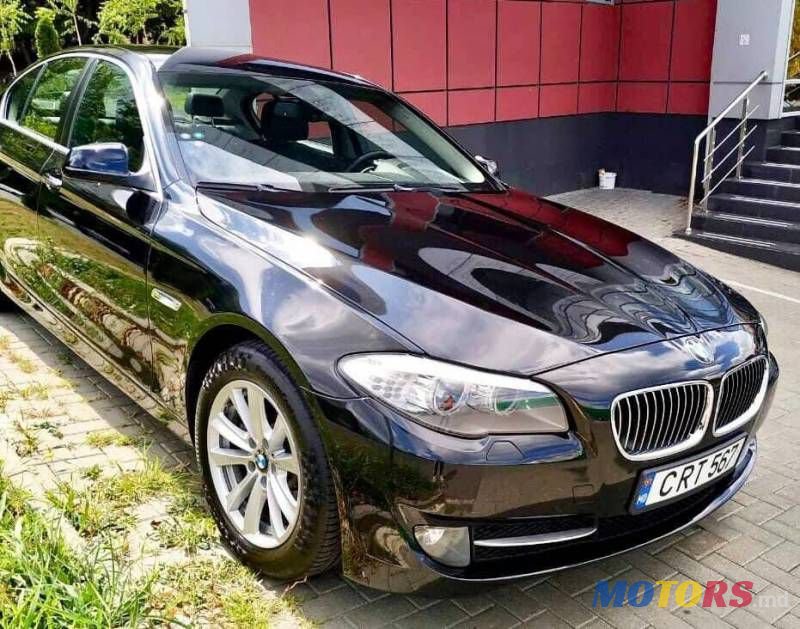 2011' BMW 5 photo #1