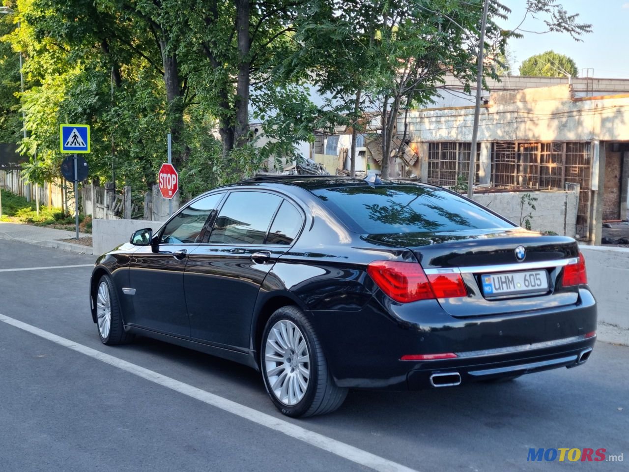 2009' BMW 7 Series photo #5