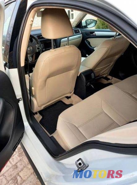 2013' Volkswagen Jetta photo #4