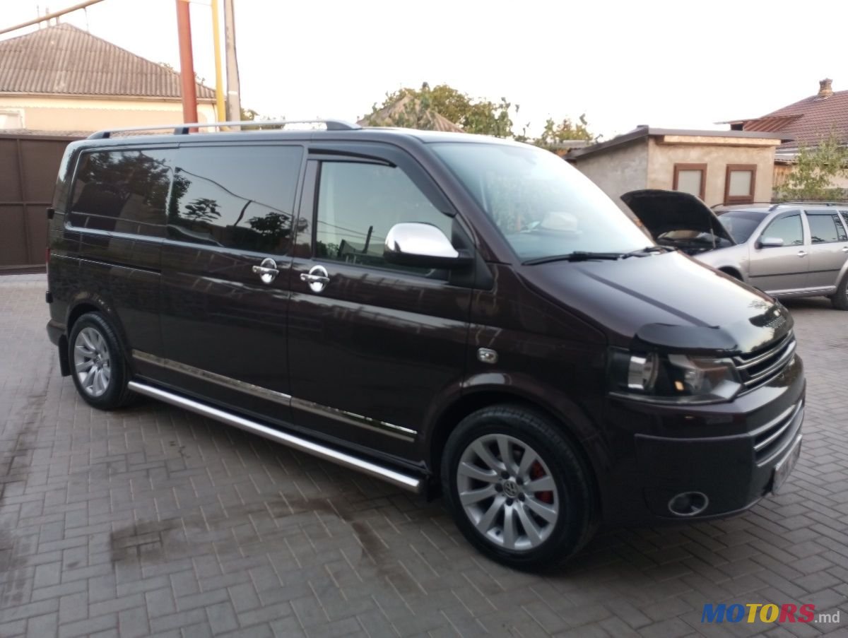 2014' Volkswagen Transporter photo #1