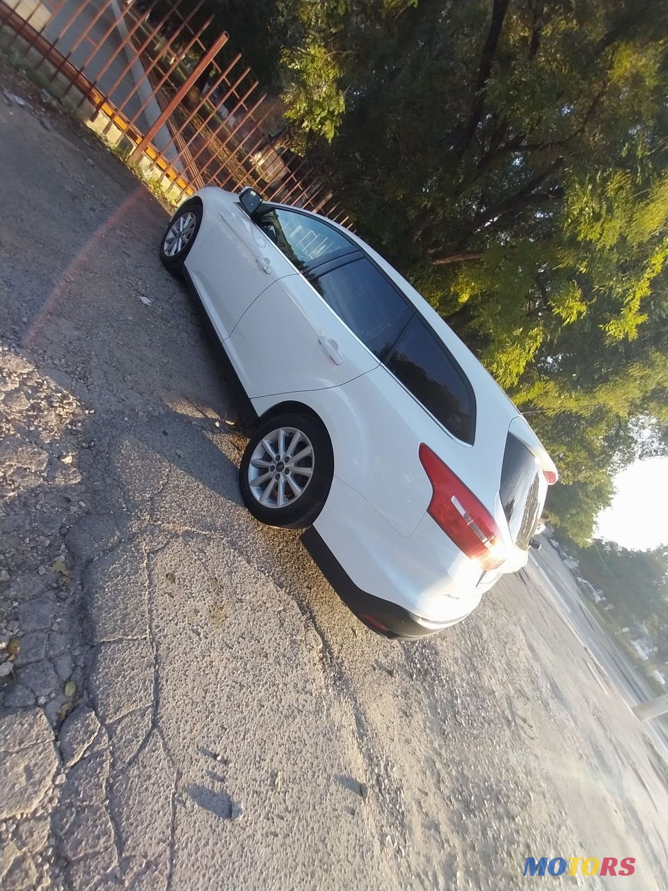 2015' Ford Focus photo #5