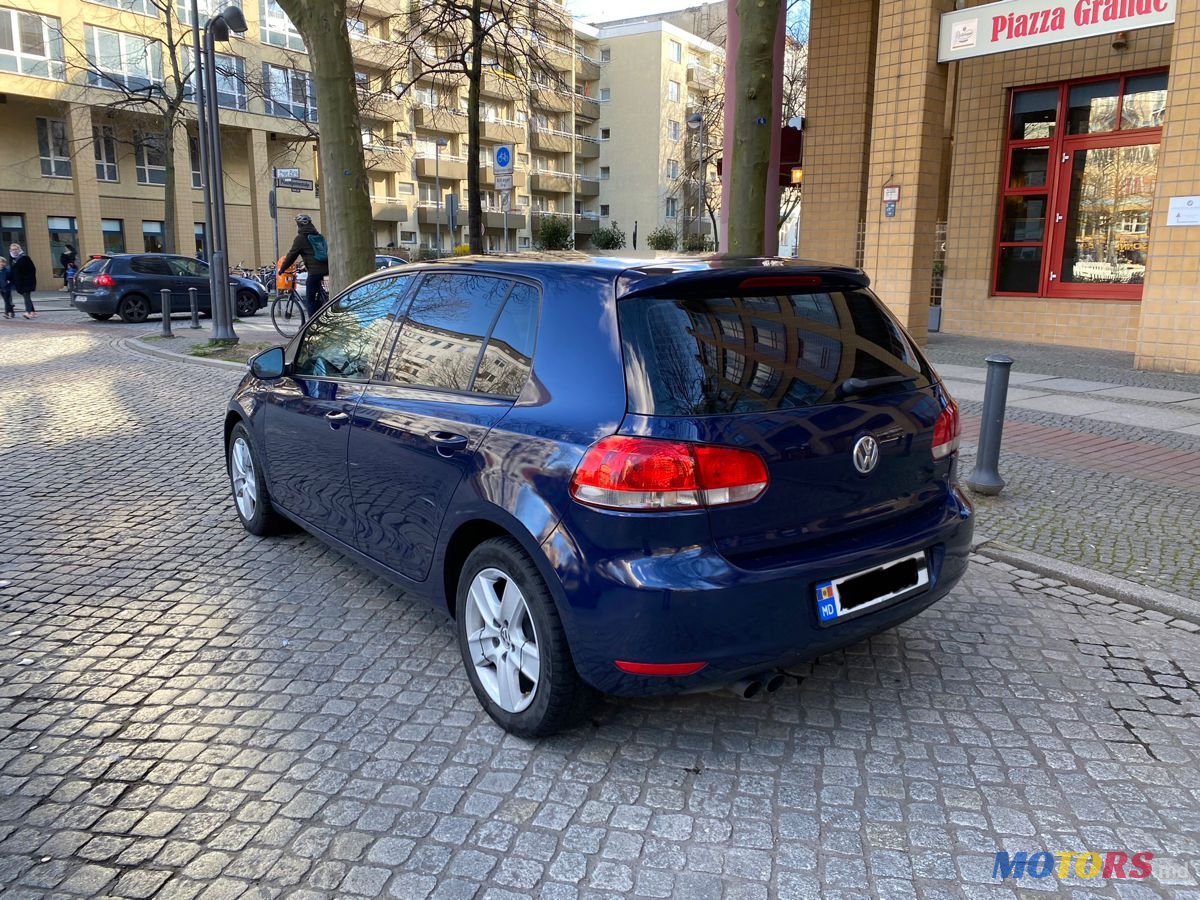 2010' Volkswagen Golf photo #4