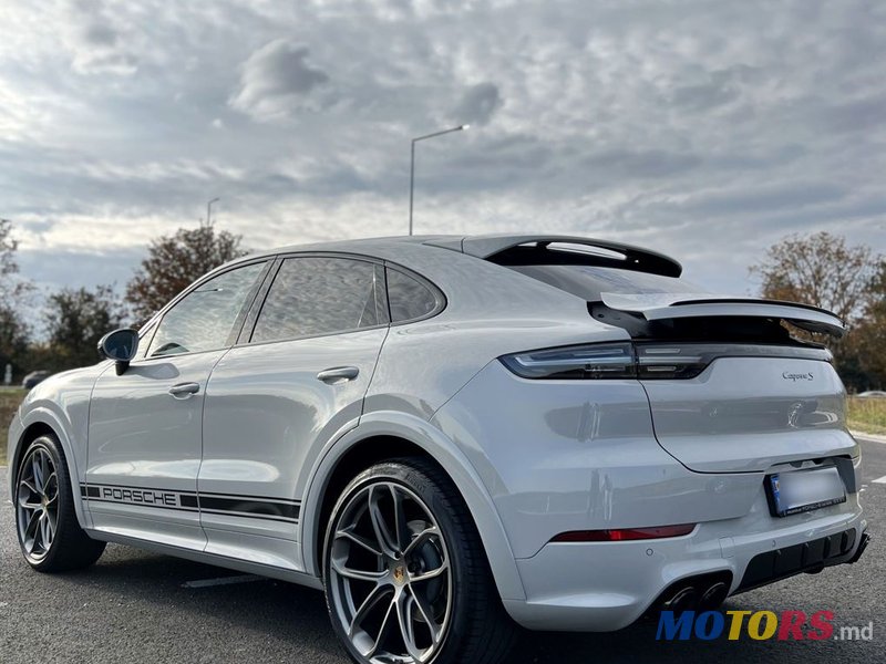 2019' Porsche Cayenne Coupe photo #1