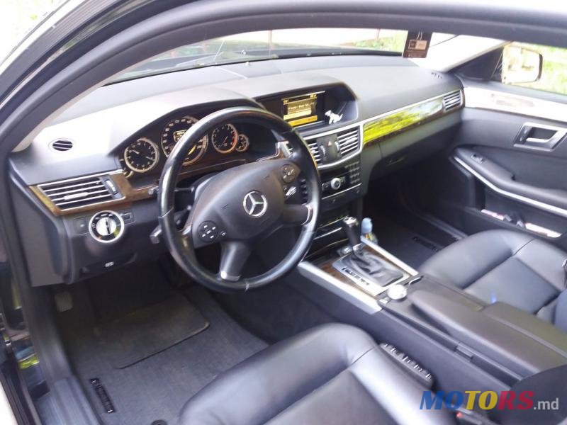 2012' Mercedes-Benz E-Class photo #2