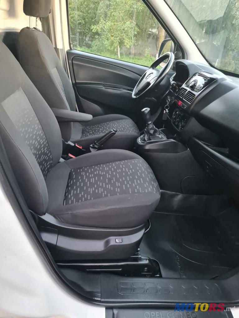 2014' Opel Combo photo #5