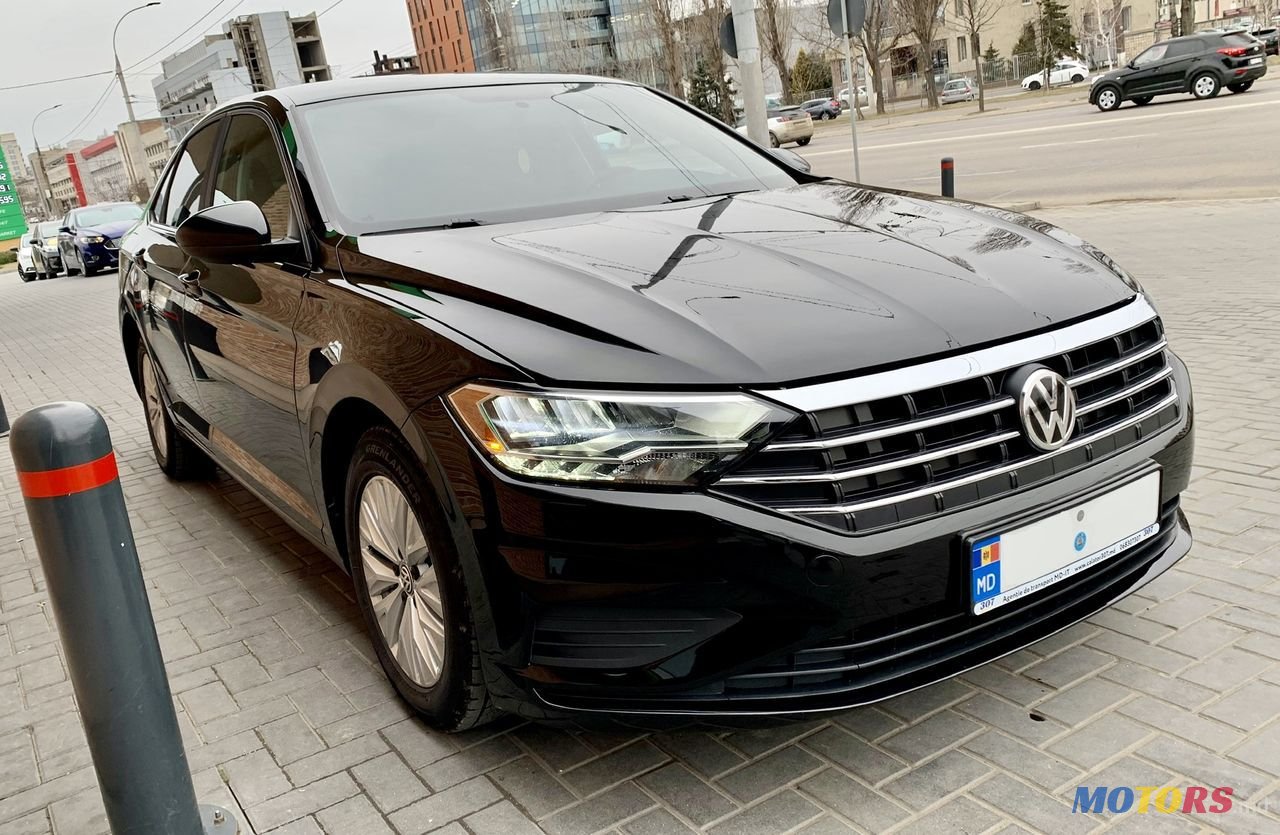 2018' Volkswagen Jetta photo #2