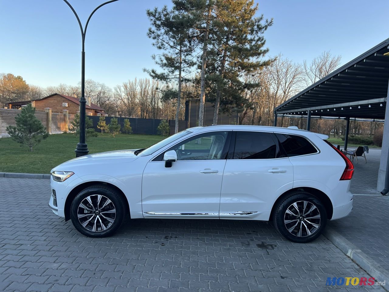 2022' Volvo XC60 photo #2
