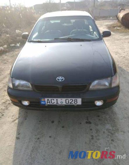 1998' Toyota Carina photo #1