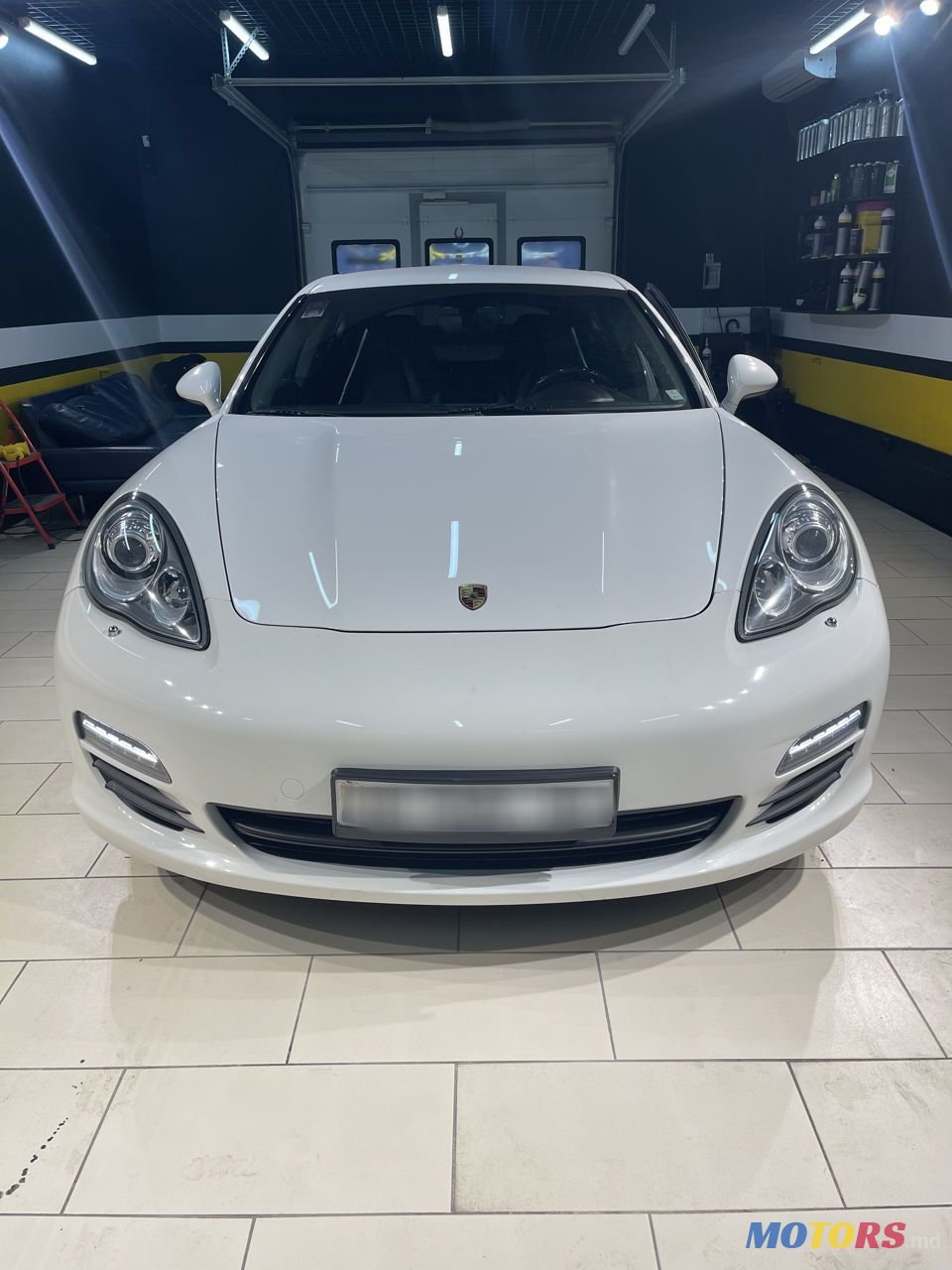 2011' Porsche Panamera photo #3