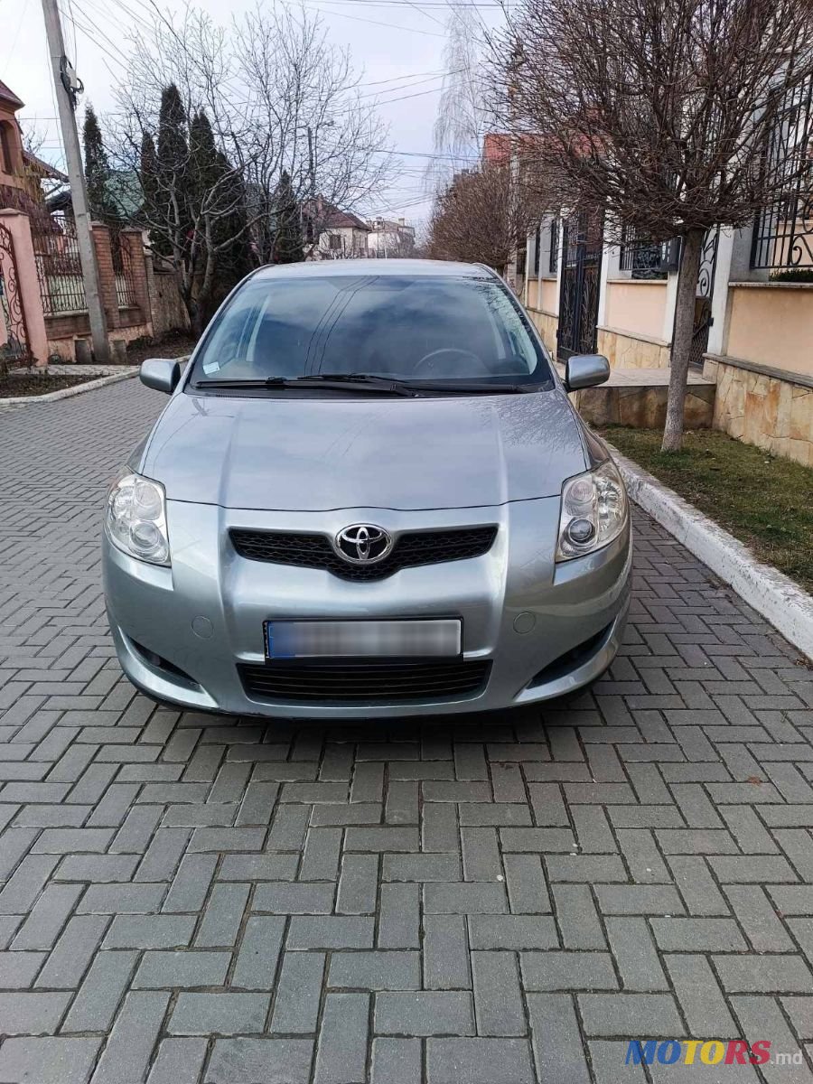 2008' Toyota Auris photo #1