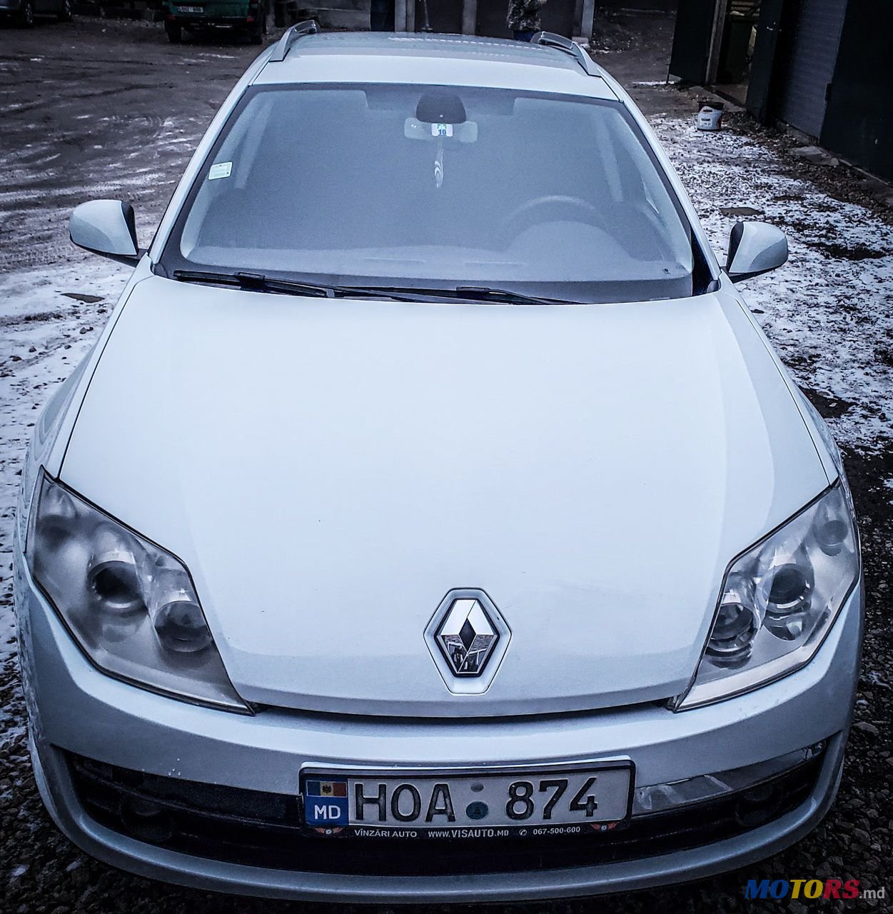 2010' Renault Laguna photo #2