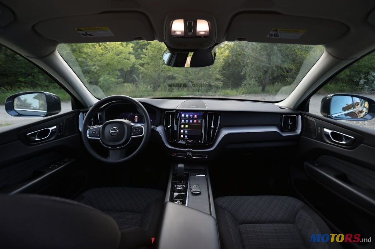 2022' Volvo XC60 photo #4