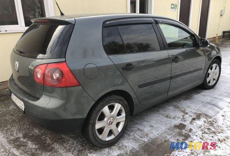 2005' Volkswagen Golf photo #1