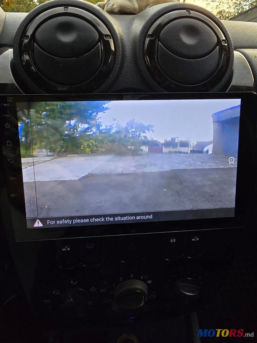 2010' Dacia Duster photo #3