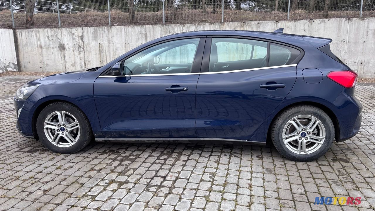 2020' Ford Focus photo #2