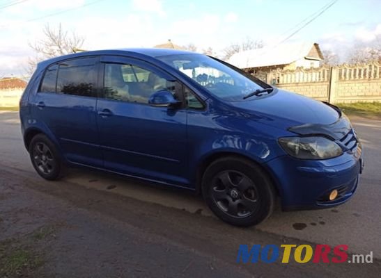 2005' Volkswagen Golf photo #6