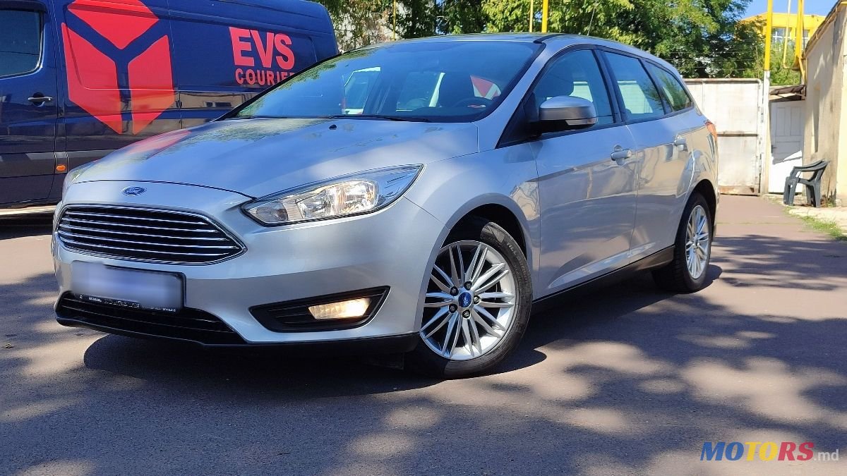 2016' Ford Focus photo #2