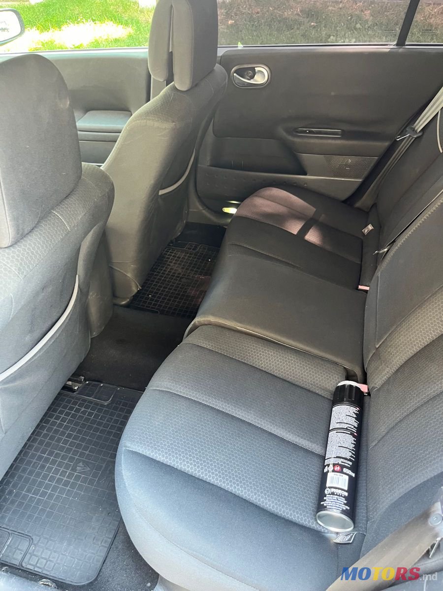 2005' Renault Megane photo #6