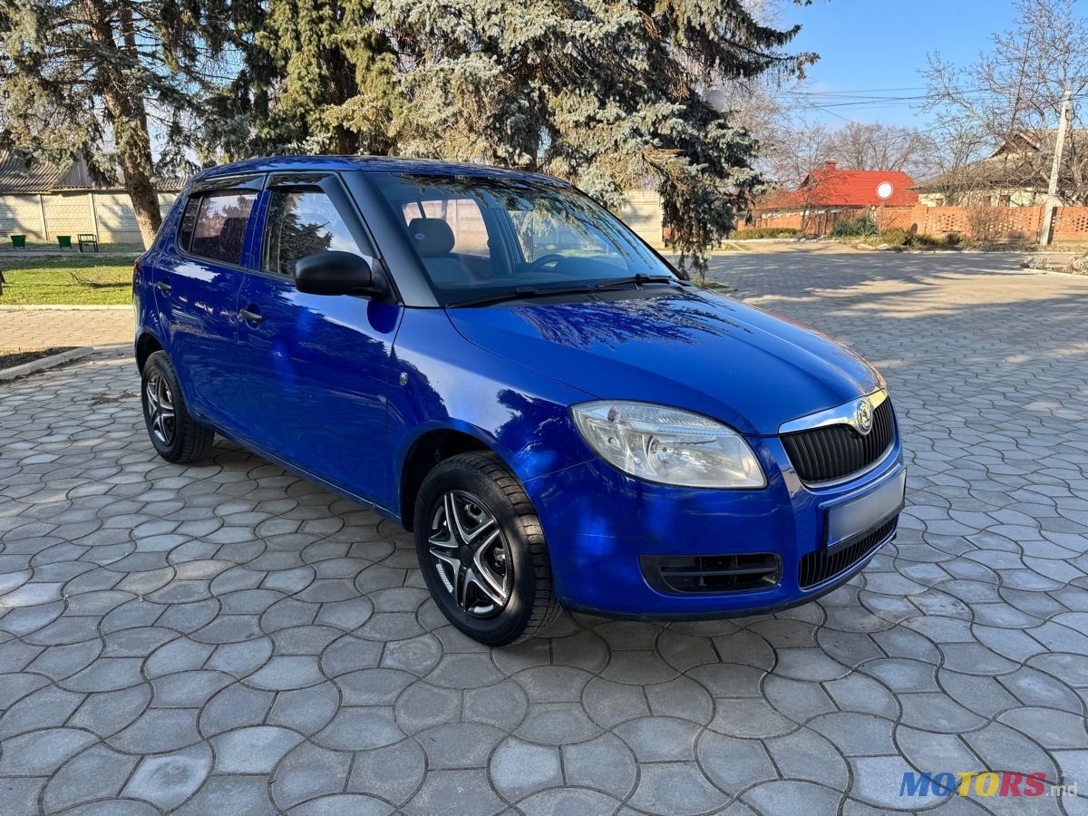 2008' Skoda Fabia photo #6