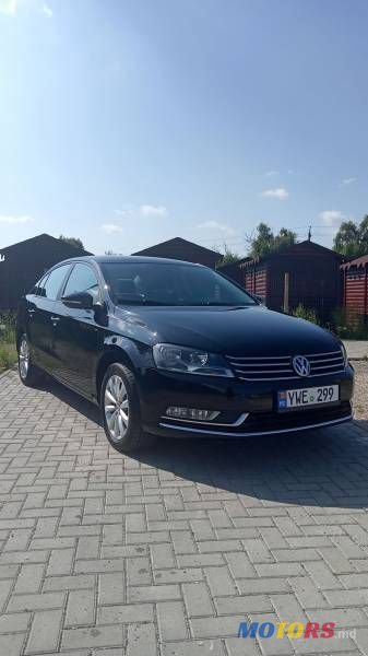 2013' Volkswagen Passat photo #1