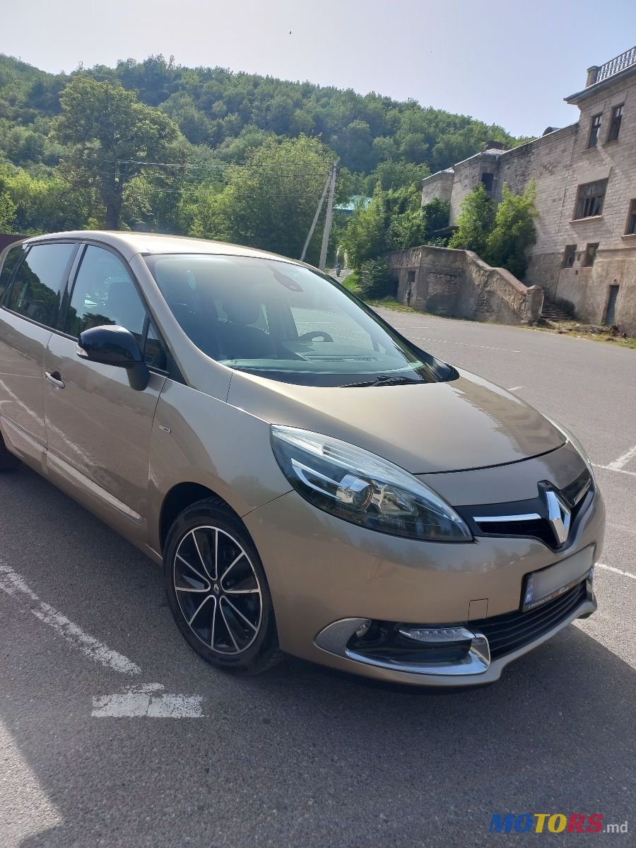 2014' Renault Scenic photo #1