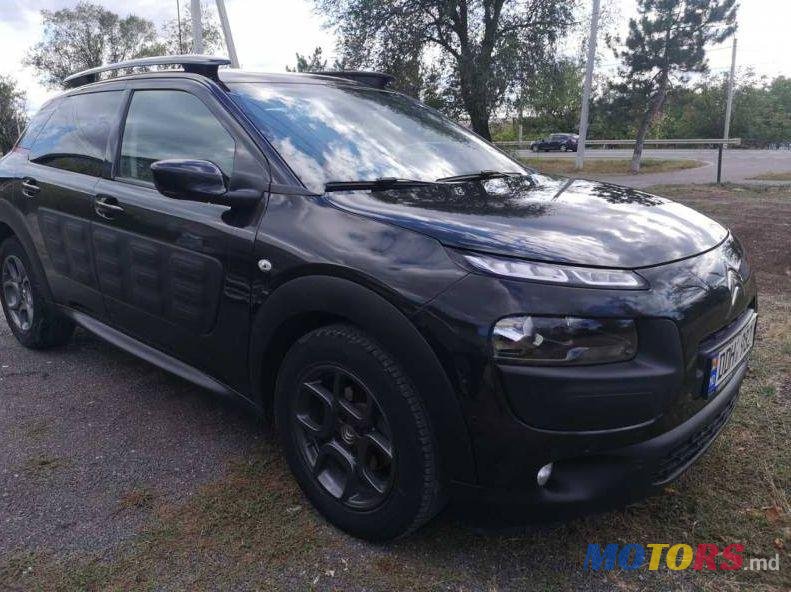 2017' Citroen C4 Cactus photo #2