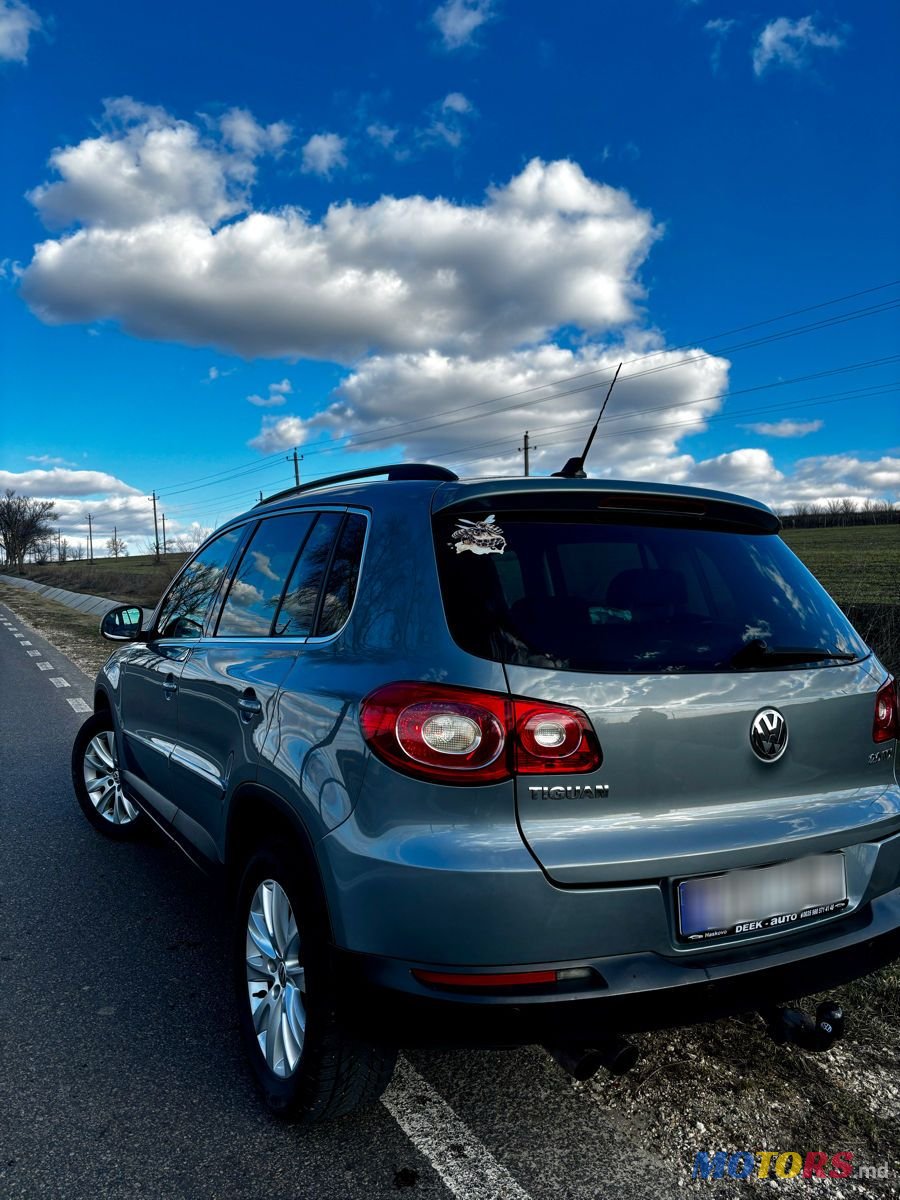 2009' Volkswagen Tiguan photo #4
