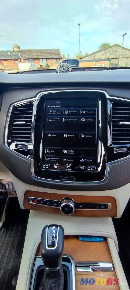 2015' Volvo XC90 photo #6