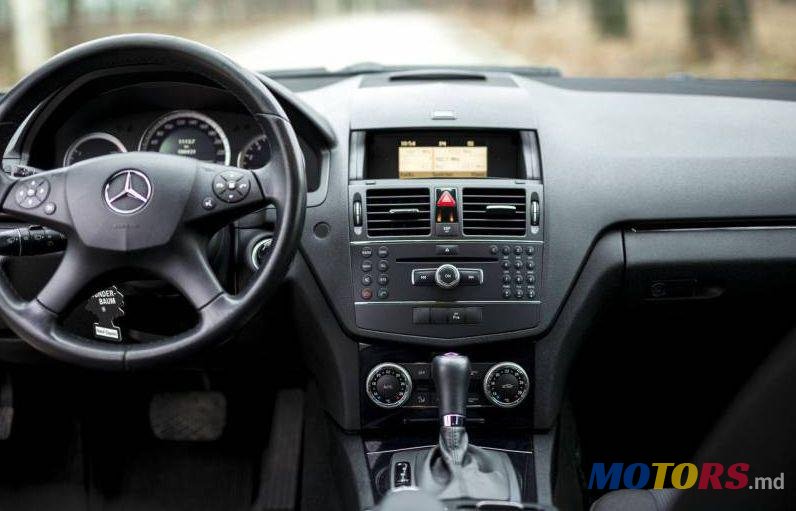 2008' Mercedes-Benz C photo #2