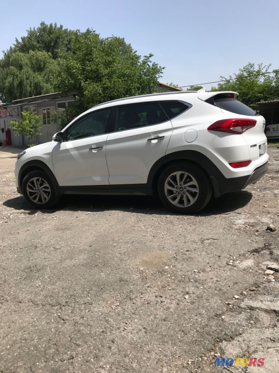 2015' Hyundai Tucson photo #2