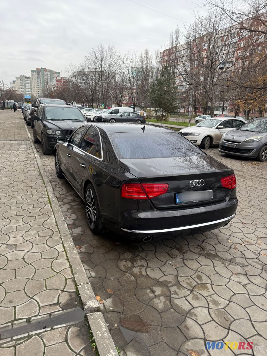 2010' Audi A8 photo #5