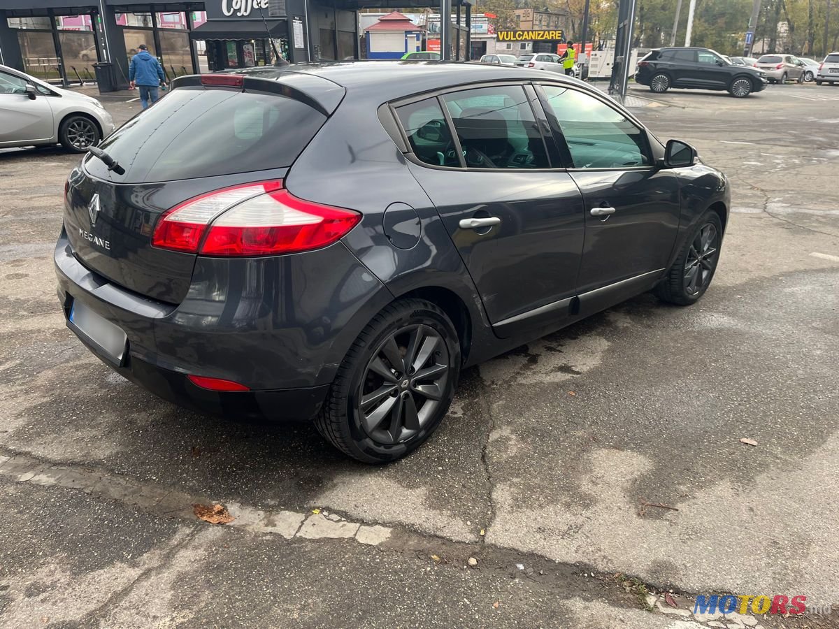 2010' Renault Megane photo #3