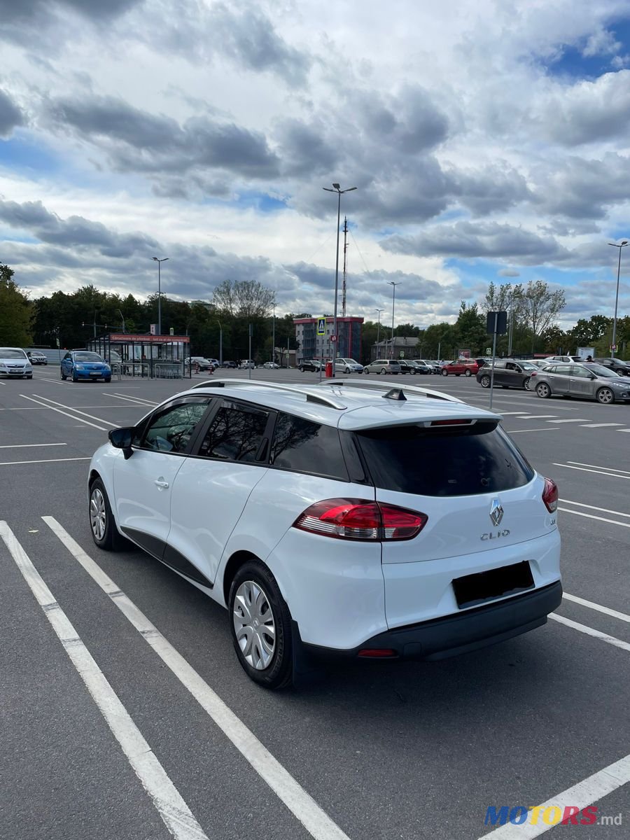 2013' Renault Clio photo #3