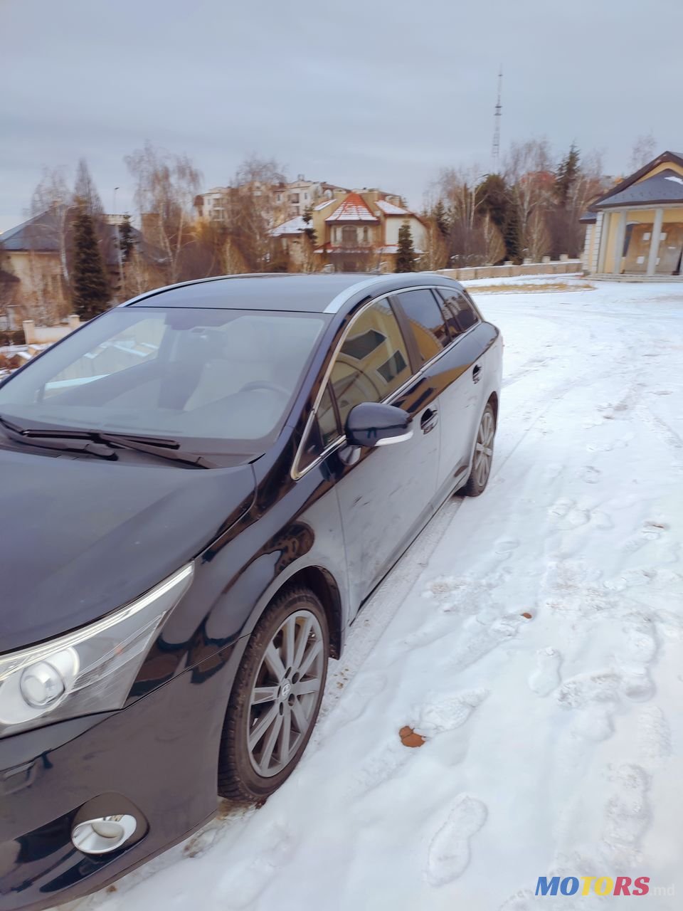 2014' Toyota Avensis photo #2